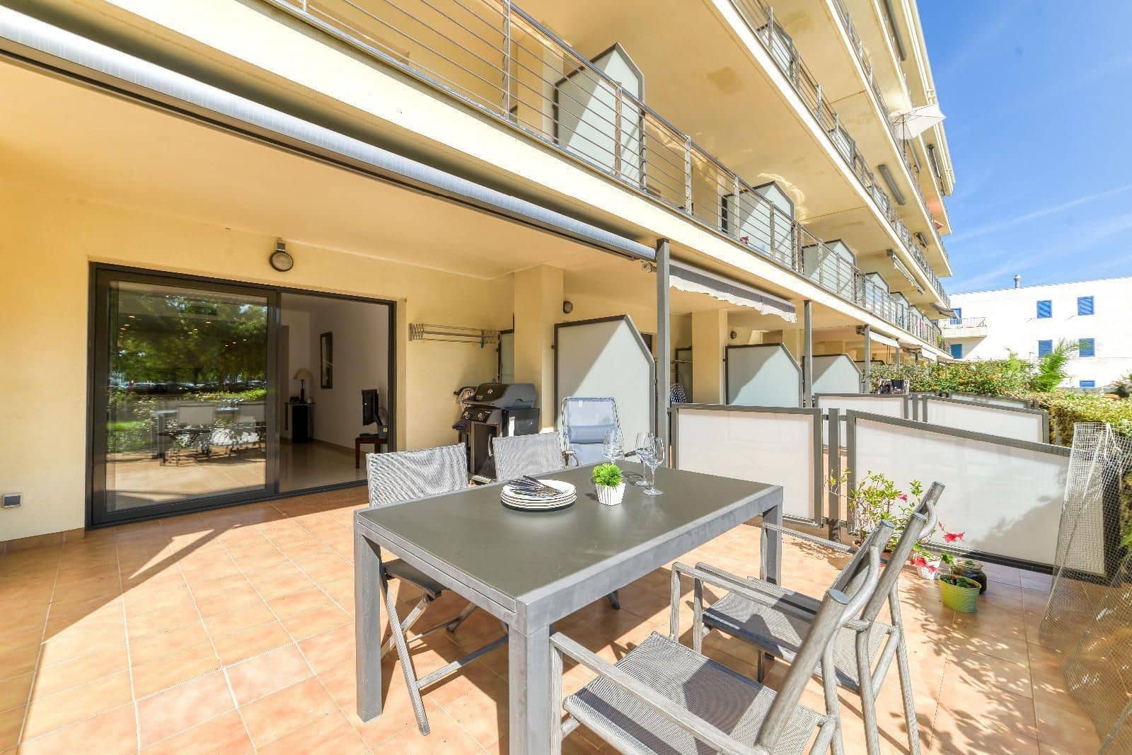 2 soveværelse Lejlighed til salg i Roses med swimmingpool garage - € 480.000 (Ref: 9267649)