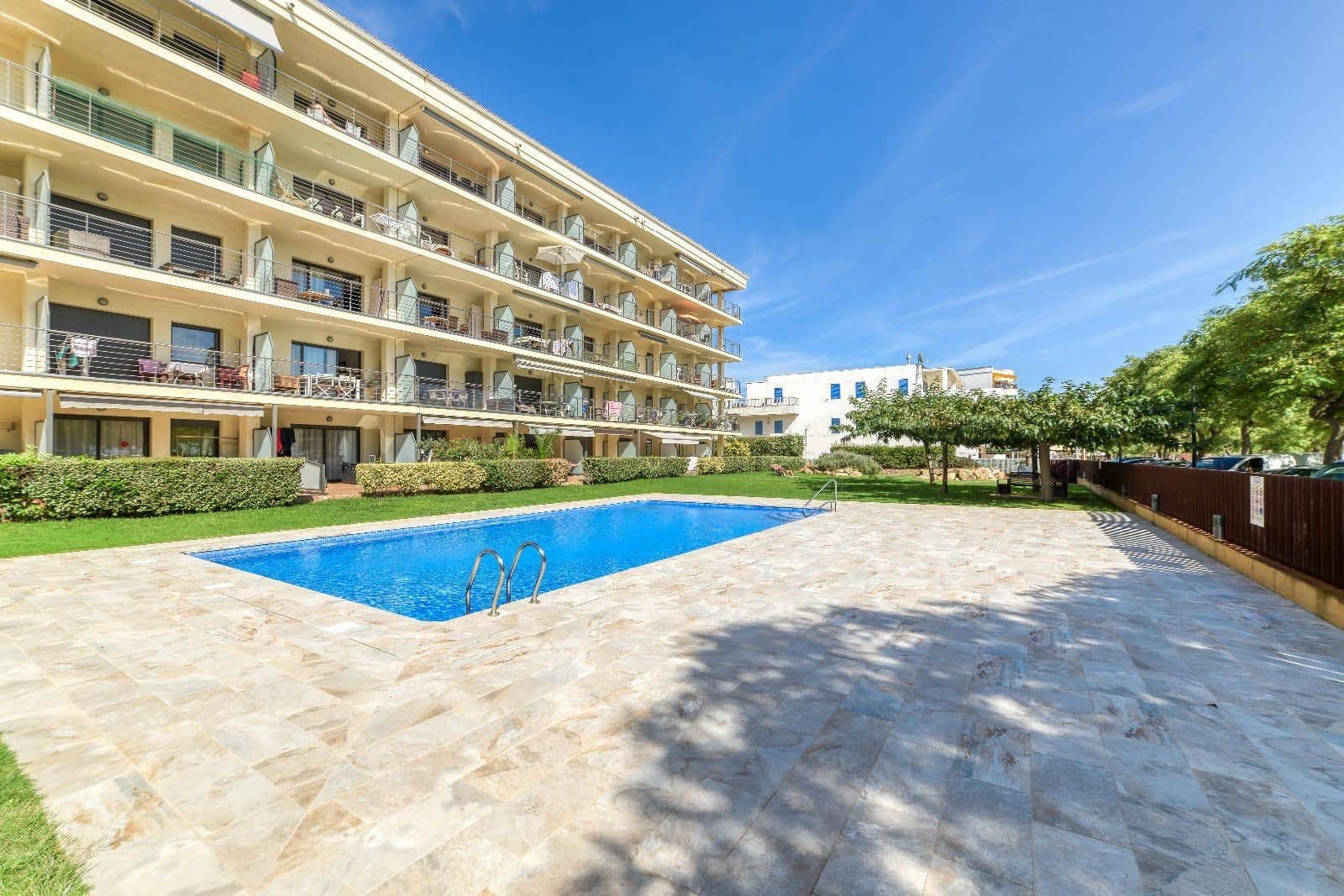 2 soveværelse Lejlighed til salg i Roses med swimmingpool garage - € 480.000 (Ref: 9267649)