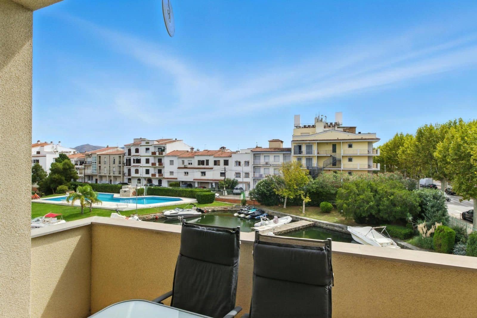 2 sovrum Lägenhet till salu i Empuriabrava med pool - 225 000 € (Ref: 9267652)