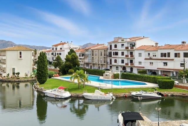 2 sovrum Lägenhet till salu i Empuriabrava, Castelló d'Empúries med pool - 225 000 € (Ref: 9267652)