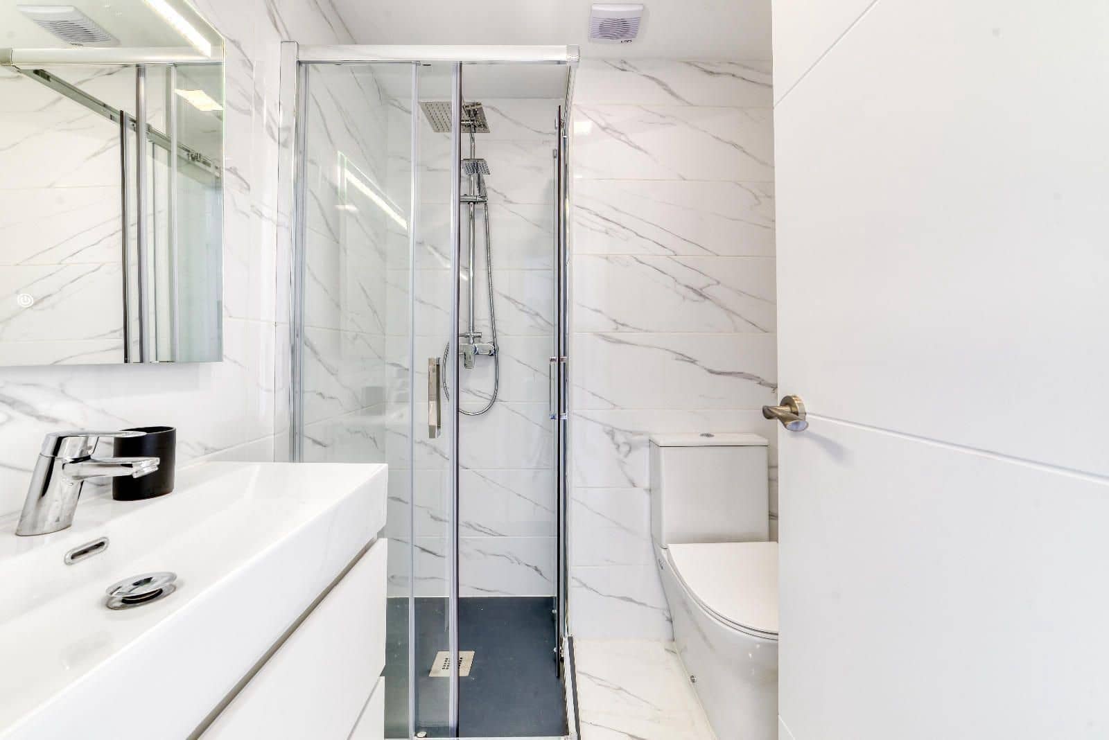 Flat for sale in Empuriabrava - € 99,500 (Ref: 9272980)