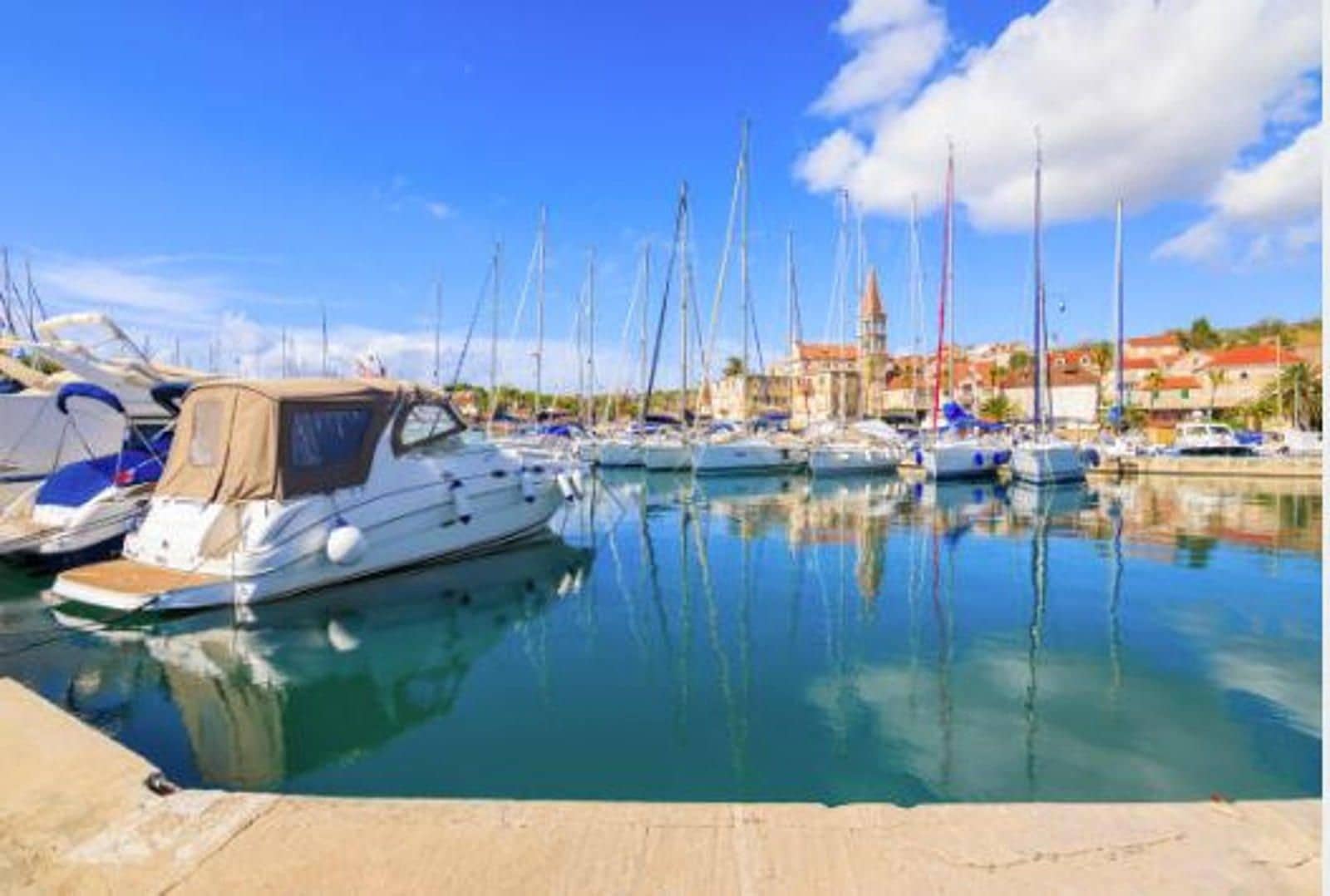 Flat for sale in Empuriabrava - € 99,500 (Ref: 9272980)