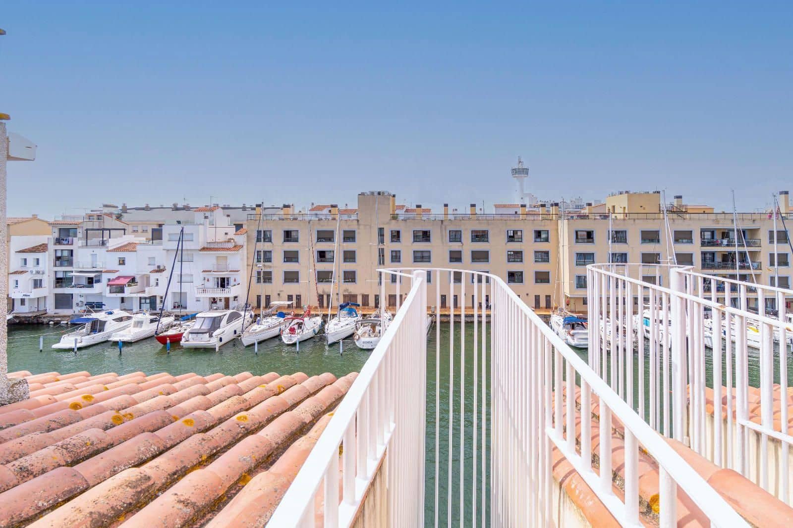 2 Zimmer Wohnung zu verkaufen in Empuriabrava mit Garage - 275.000 € (Ref: 9285711)