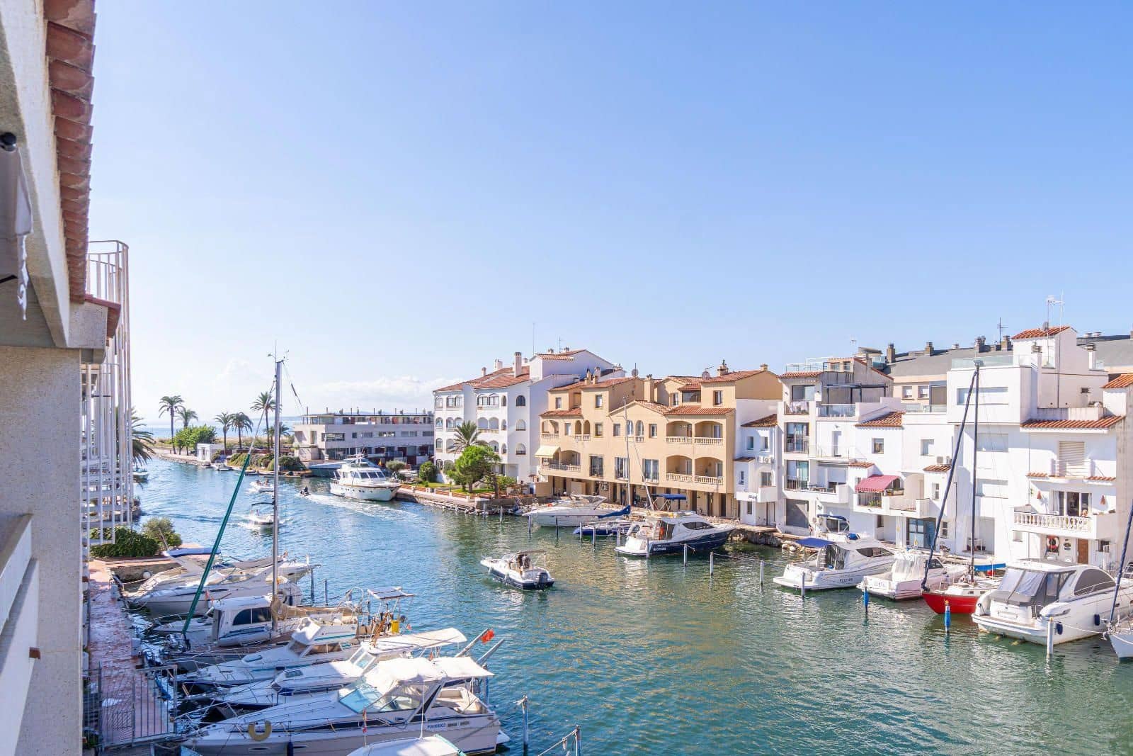 2 Zimmer Wohnung zu verkaufen in Empuriabrava mit Garage - 275.000 € (Ref: 9285711)