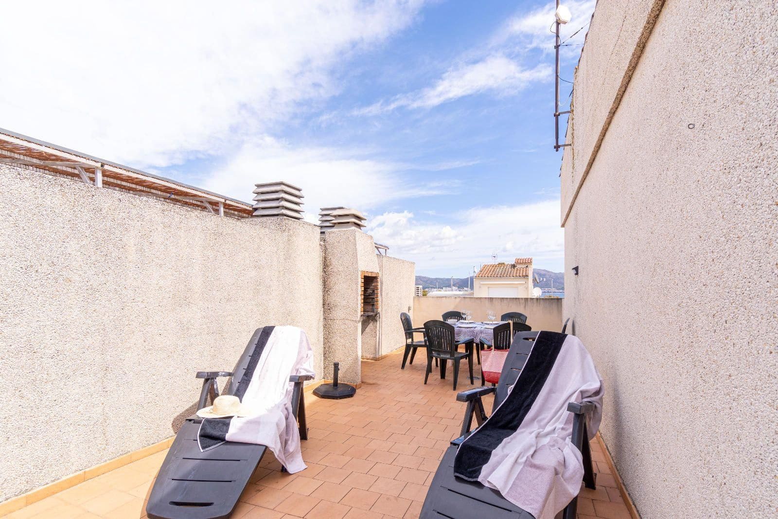 2 Zimmer Wohnung zu verkaufen in Empuriabrava mit Garage - 275.000 € (Ref: 9285711)