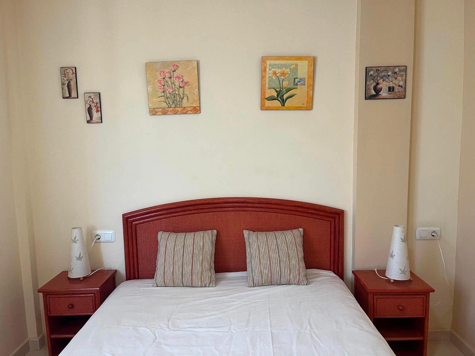 2 bedroom Flat for sale in Roses with garage - € 184,000 (Ref: 9302029)