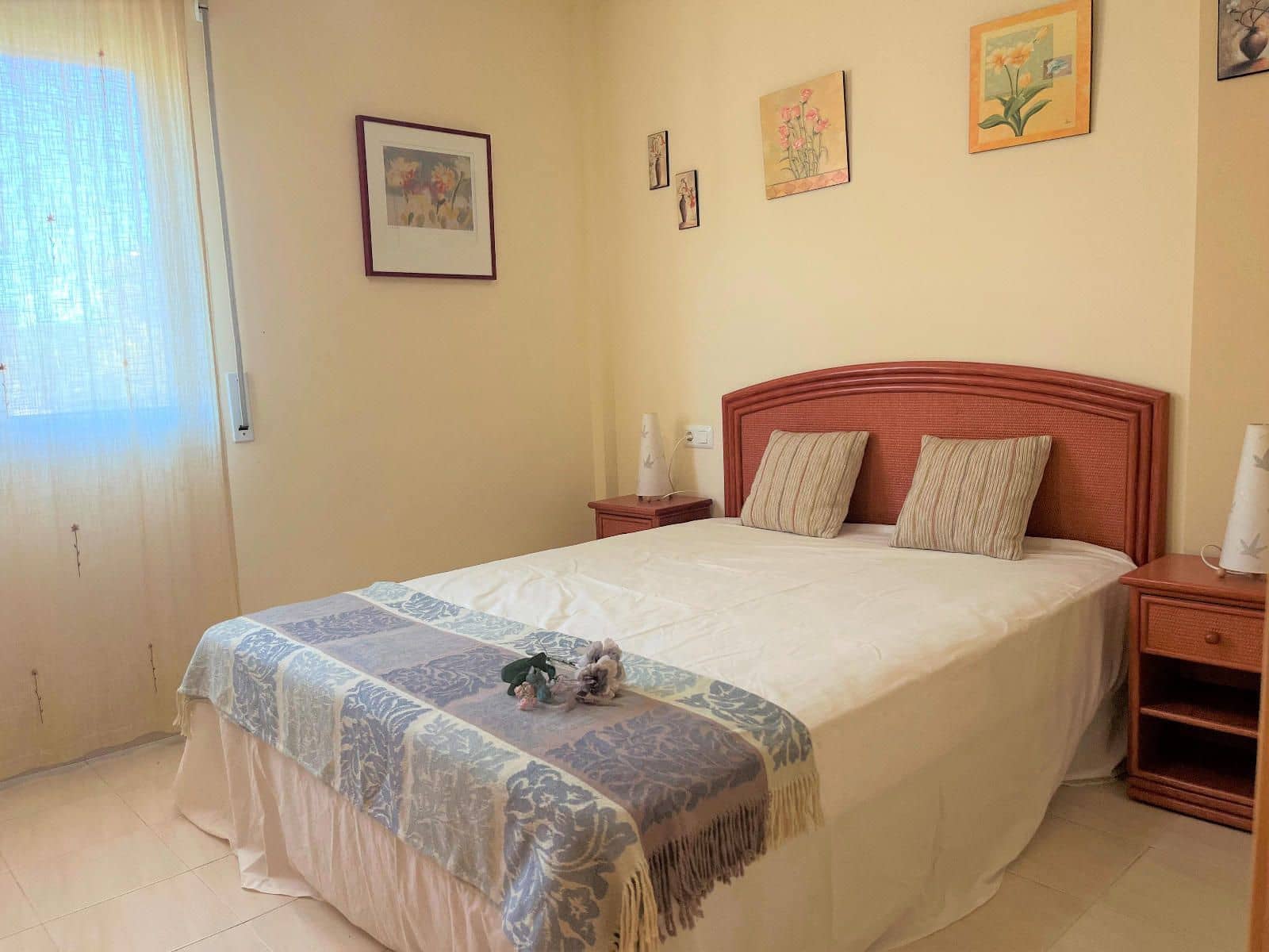 2 bedroom Flat for sale in Roses with garage - € 184,000 (Ref: 9302029)