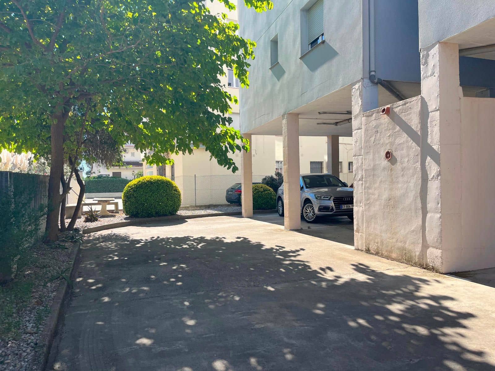 2 bedroom Flat for sale in Roses with garage - € 184,000 (Ref: 9302029)