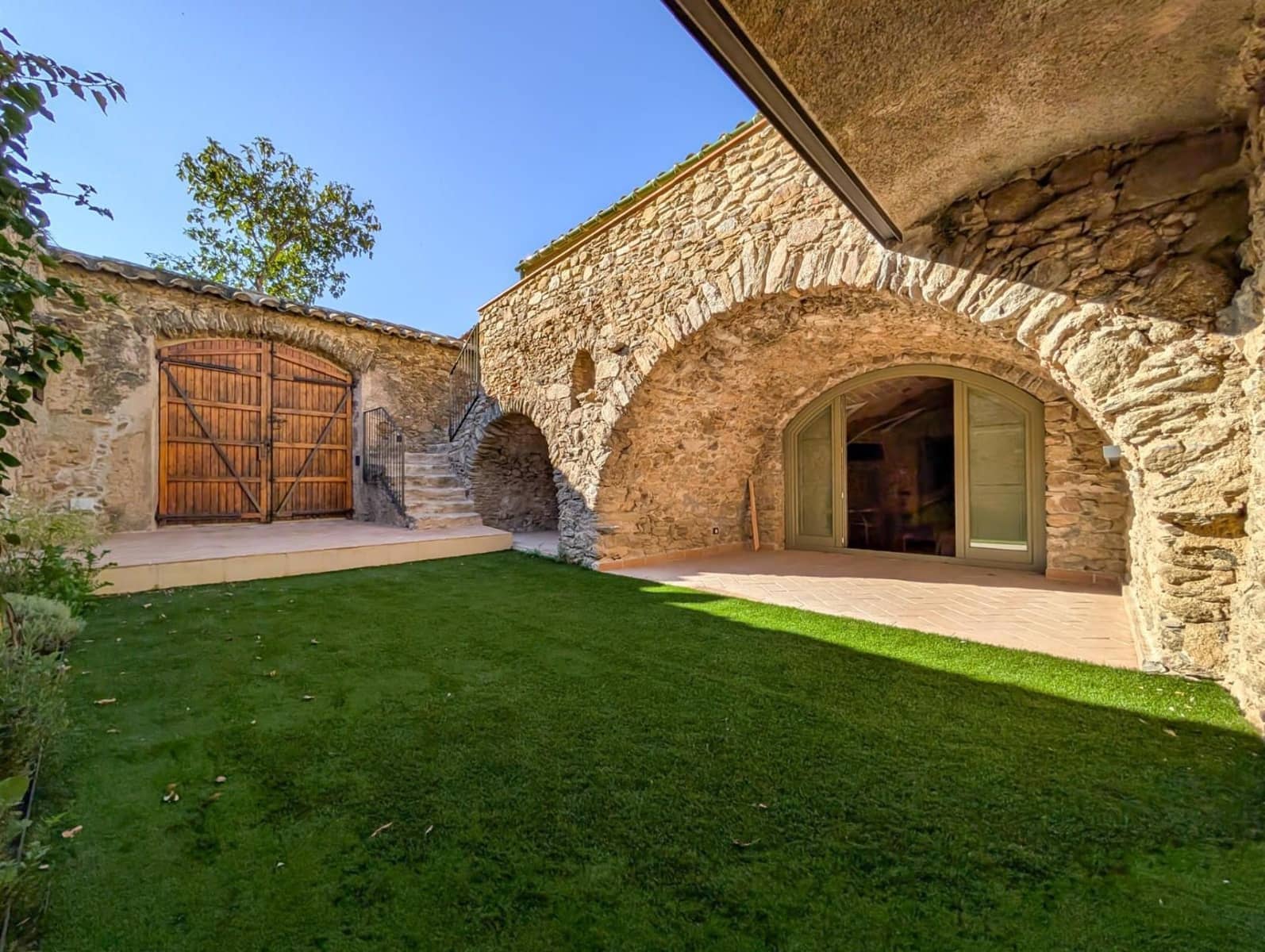 3 bedroom Villa for sale in Palau-saverdera - € 952,000 (Ref: 9309317)