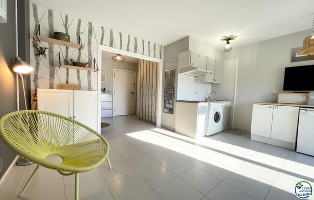 Piso en L'Estartit, Torroella de Montgrí en venta con piscina - 145.000 € (Ref: 9311416)