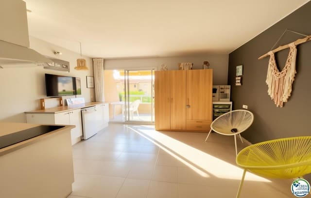 Piso en L'Estartit, Torroella de Montgrí en venta con piscina - 145.000 € (Ref: 9311416)