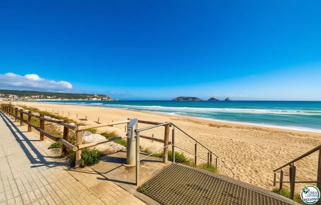 Piso en L'Estartit, Torroella de Montgrí en venta con piscina - 145.000 € (Ref: 9311416)