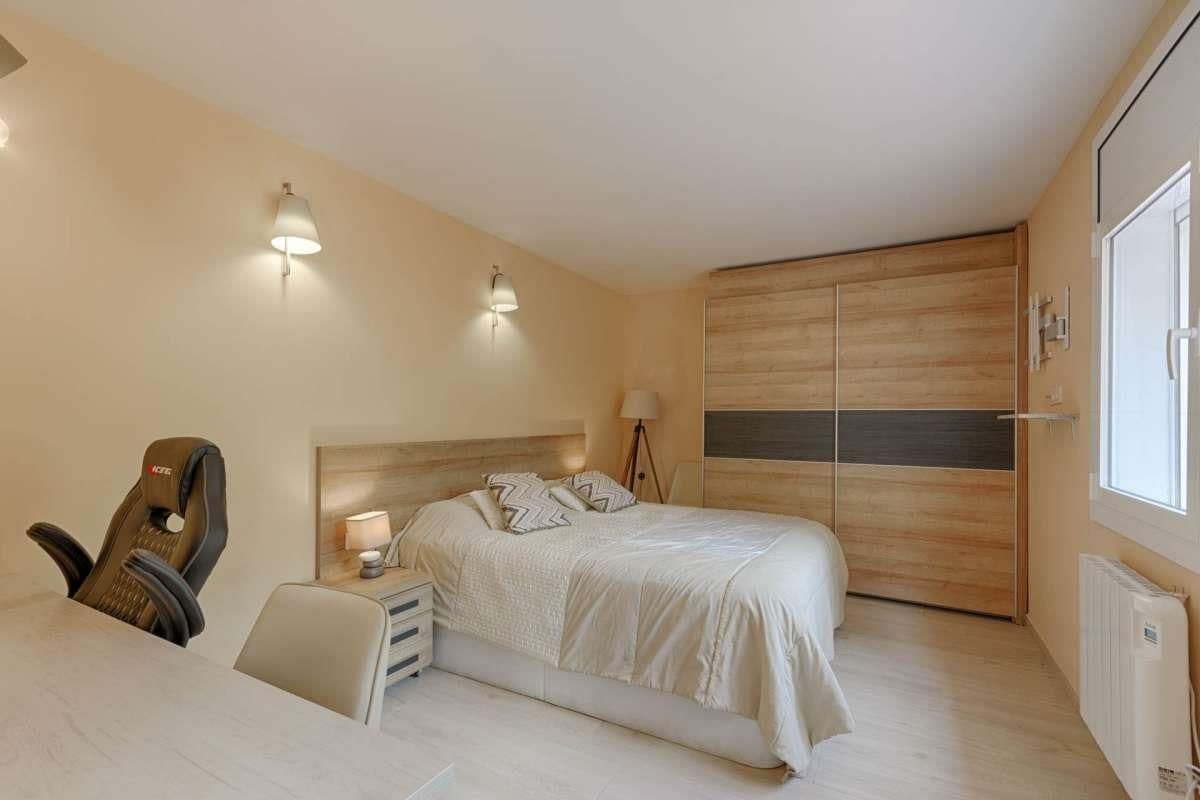 3 makuuhuone Huvila myytävänä paikassa Santa Margarida mukana 
autotalli - 695 000 € (Ref: 9314412)