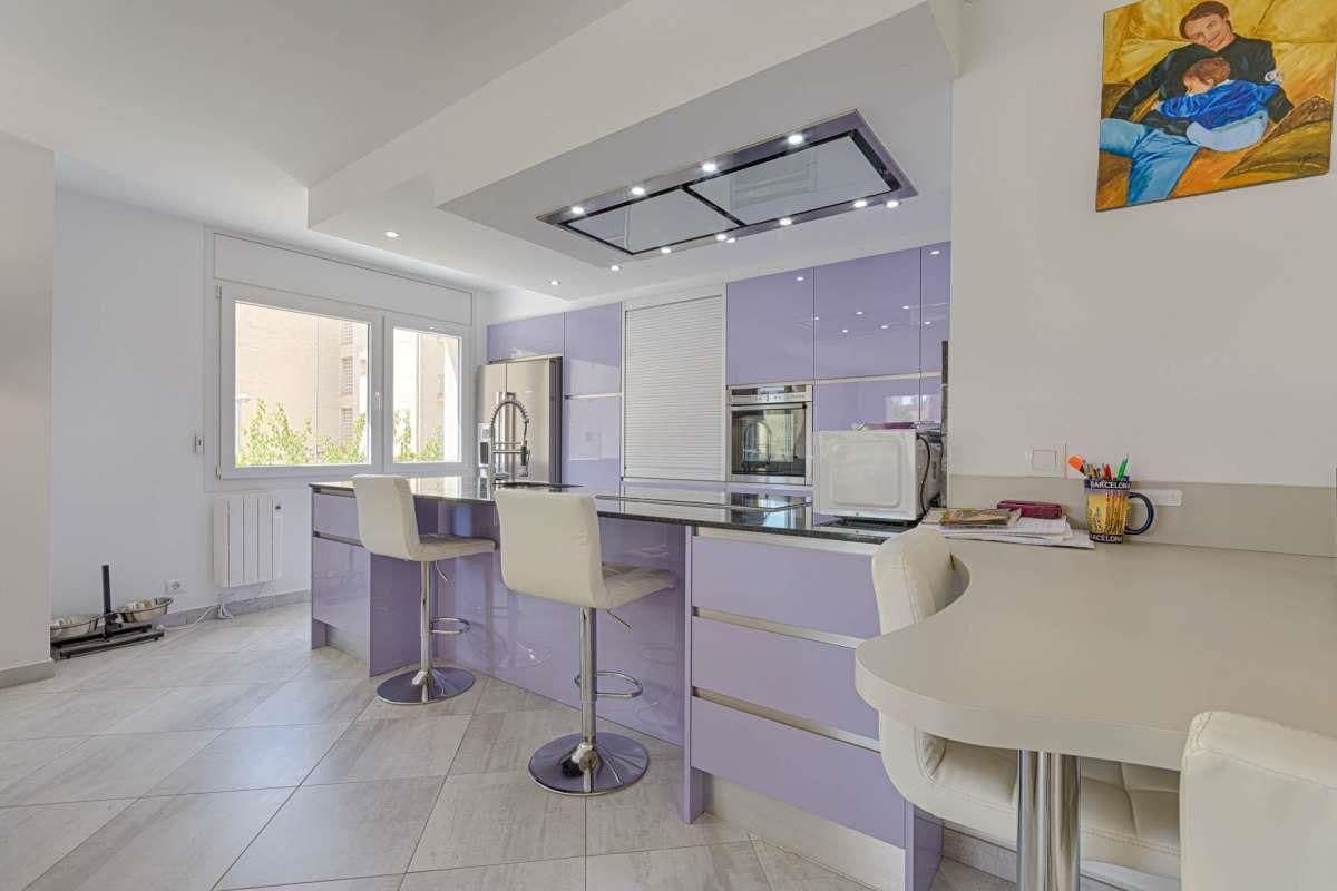 3 makuuhuone Huvila myytävänä paikassa Santa Margarida mukana 
autotalli - 695 000 € (Ref: 9314412)