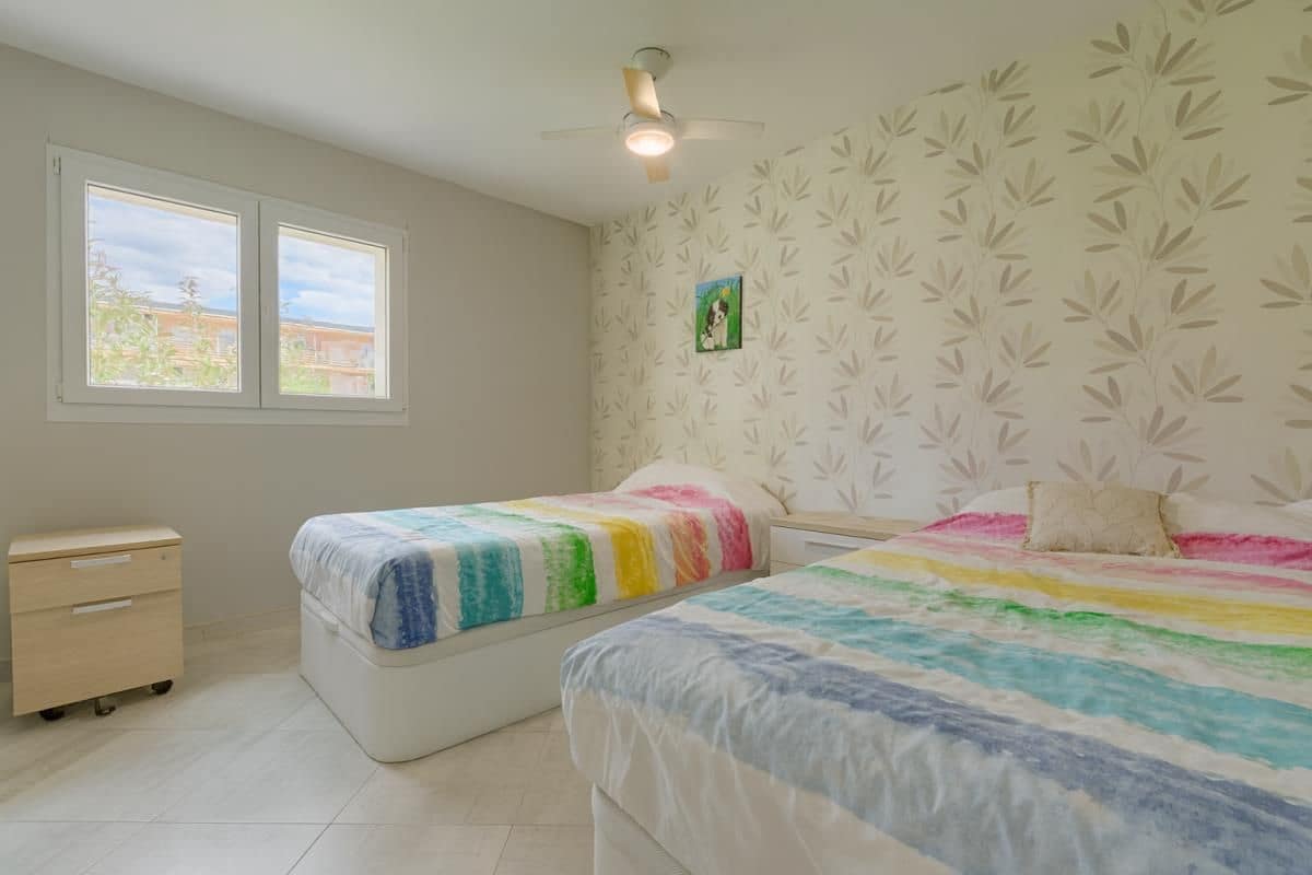 3 makuuhuone Huvila myytävänä paikassa Santa Margarida mukana 
autotalli - 695 000 € (Ref: 9314412)