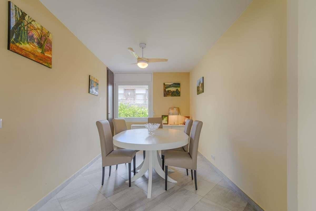 3 makuuhuone Huvila myytävänä paikassa Santa Margarida mukana 
autotalli - 695 000 € (Ref: 9314412)