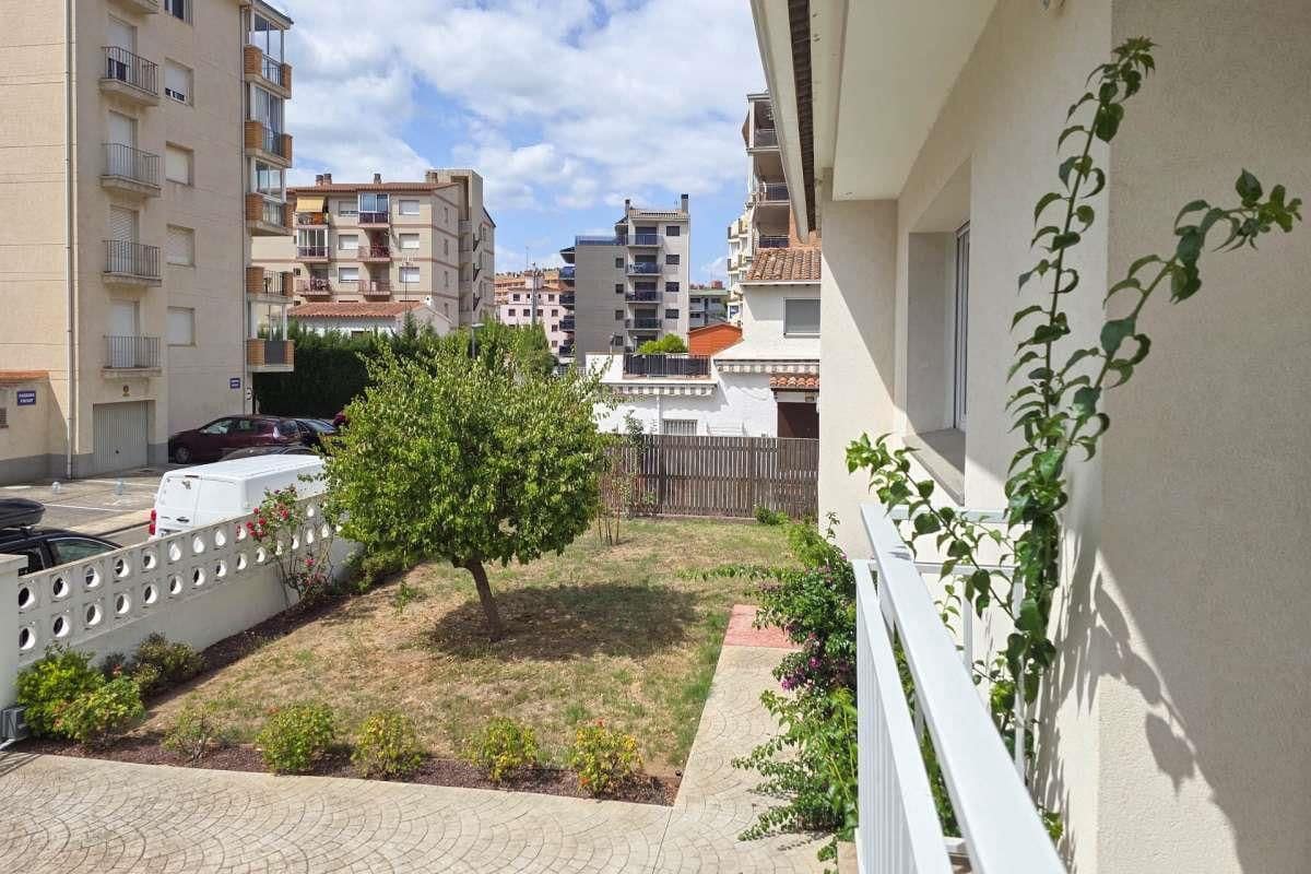 3 makuuhuone Huvila myytävänä paikassa Santa Margarida mukana 
autotalli - 695 000 € (Ref: 9314412)