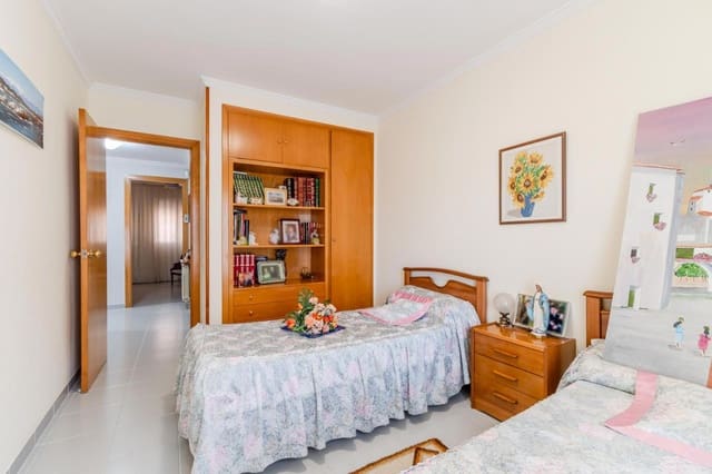 3 sovrum Takvåning till salu i Salt med garage - 235 000 € (Ref: 9315171)