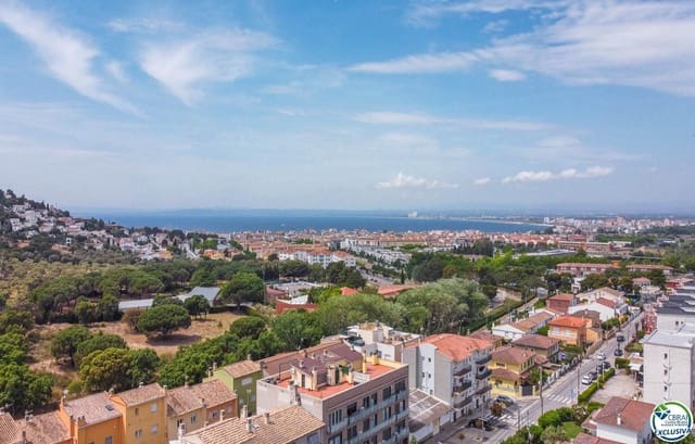 3 chambre Appartement à vendre à Roses avec garage - 257 000 € (Ref: 9327002)