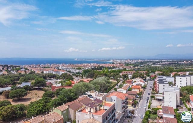 3 chambre Appartement à vendre à Roses avec garage - 257 000 € (Ref: 9327002)