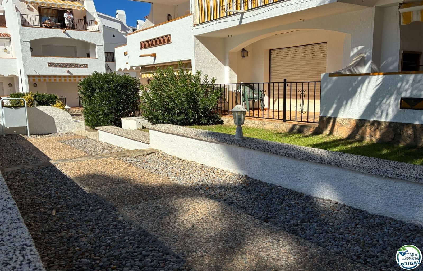 1 bedroom Flat for sale in Roses with pool garage - € 144,000 (Ref: 9331125)