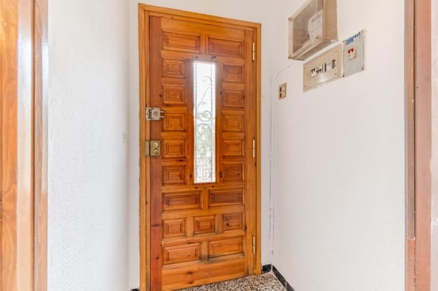 4 slaapkamer Villa te koop in Sant Llorenç de la Muga met garage - € 385.000 (Ref: 9375573)