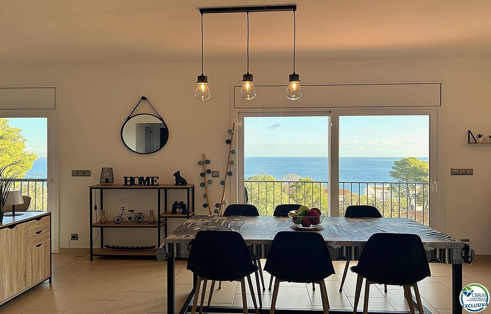 3 soveværelse Lejlighed til salg i Llanca med garage - € 320.000 (Ref: 9379999)