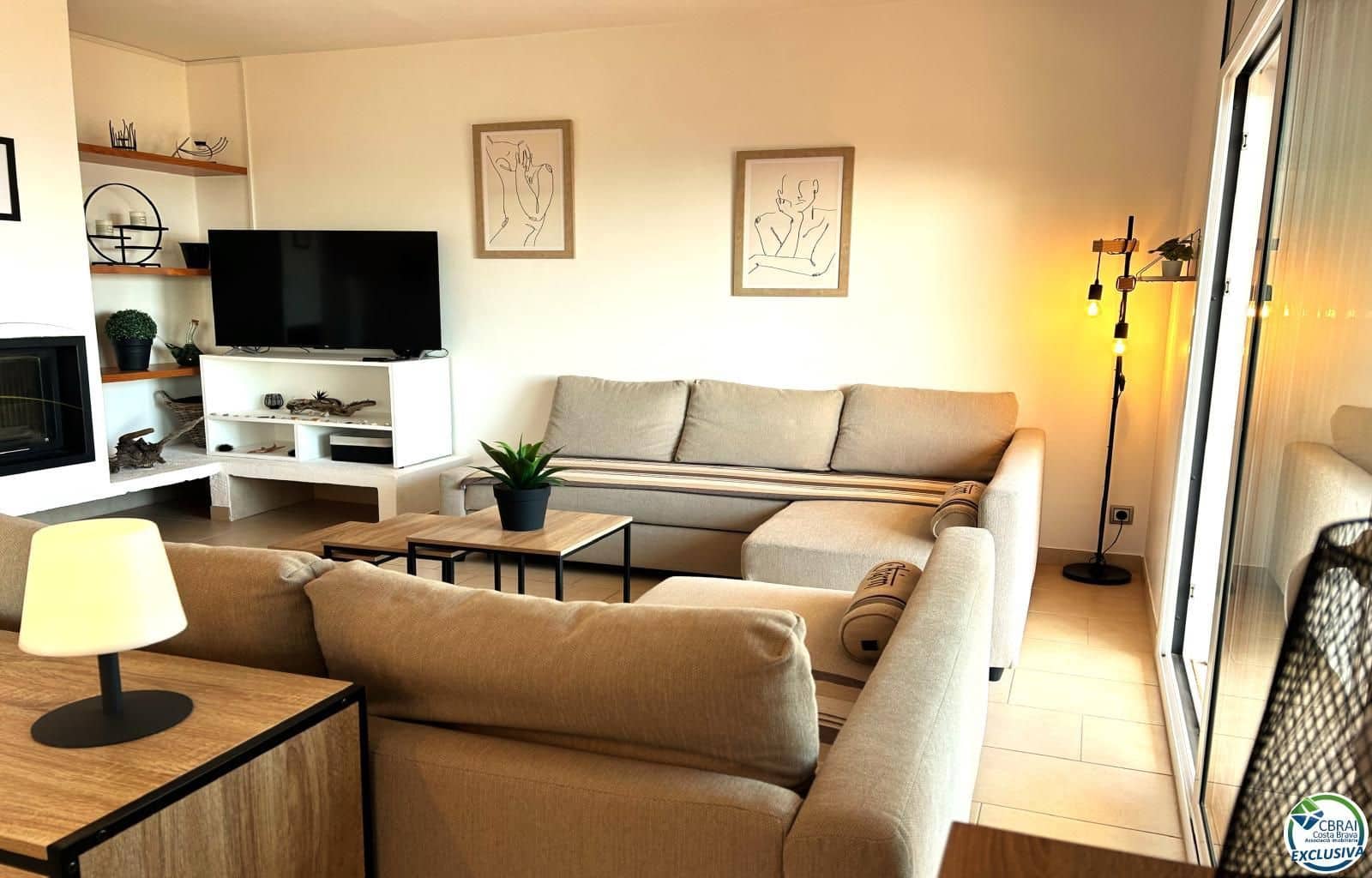 3 soveværelse Lejlighed til salg i Llanca med garage - € 320.000 (Ref: 9379999)