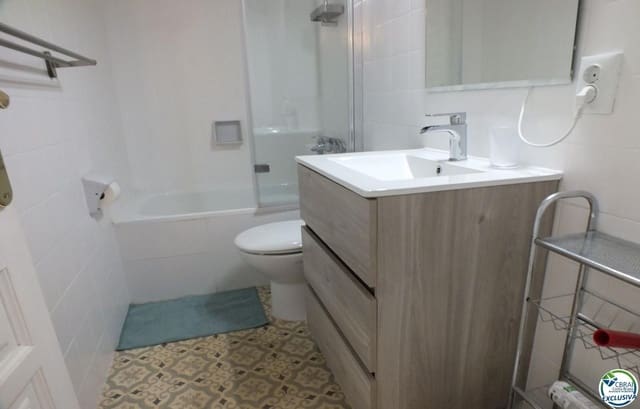 1 chambre Appartement à vendre à Santa Margarida, Roses - 150 000 € (Ref: 9383305)