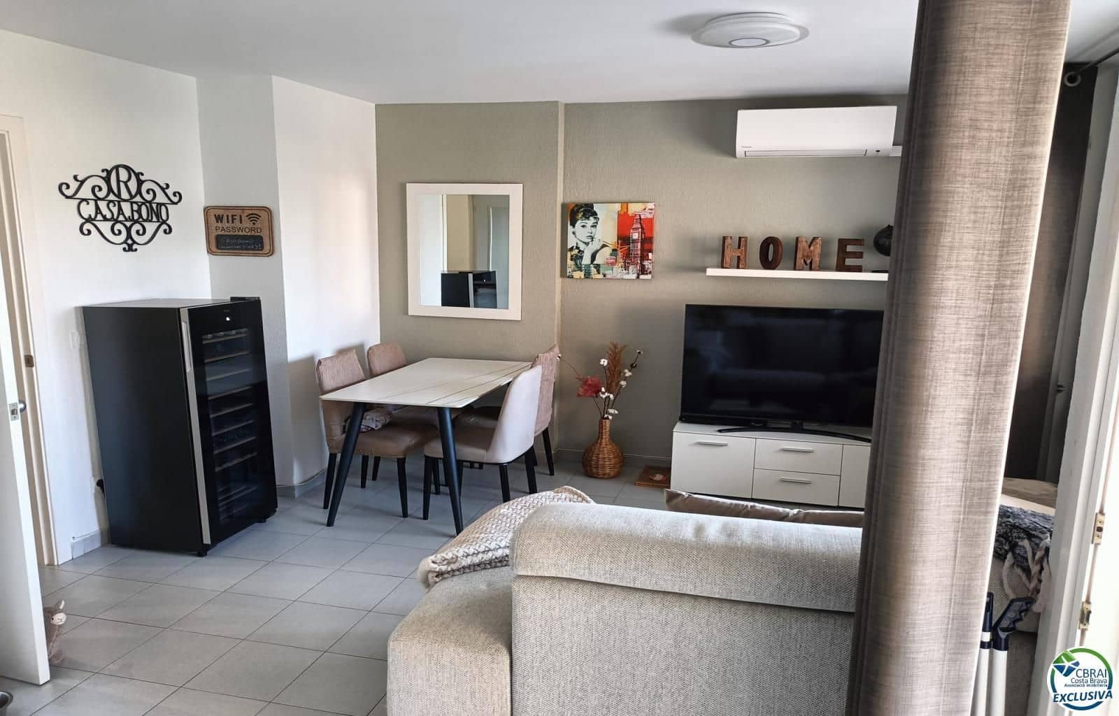 2 bedroom Flat for sale in Roses - € 249,000 (Ref: 9386144)