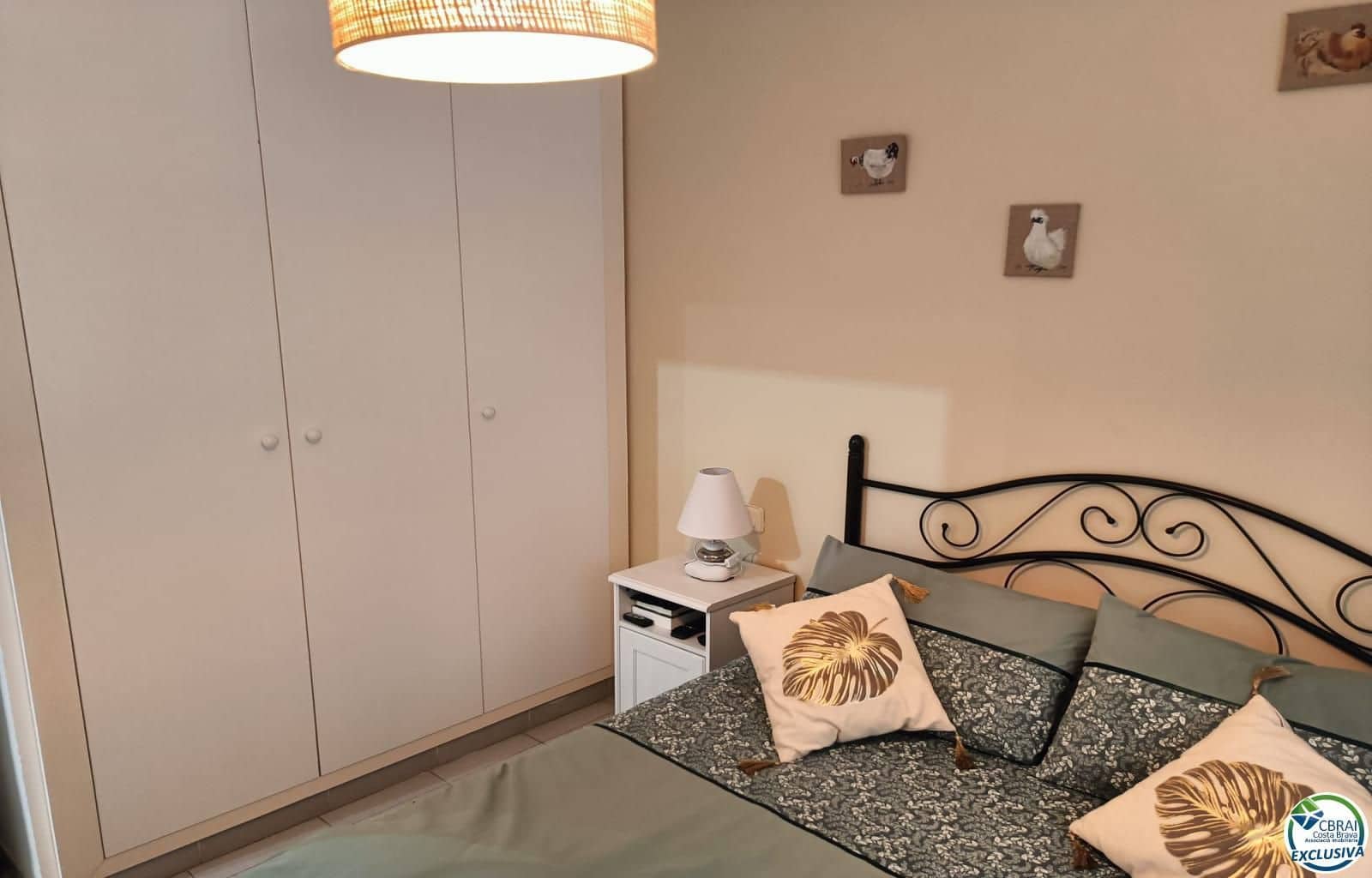 2 bedroom Flat for sale in Roses - € 249,000 (Ref: 9386144)