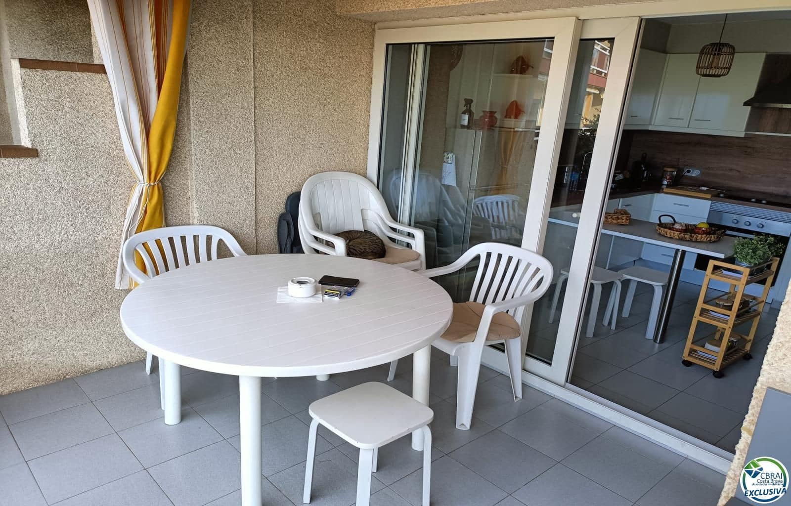 2 bedroom Flat for sale in Roses - € 249,000 (Ref: 9386144)
