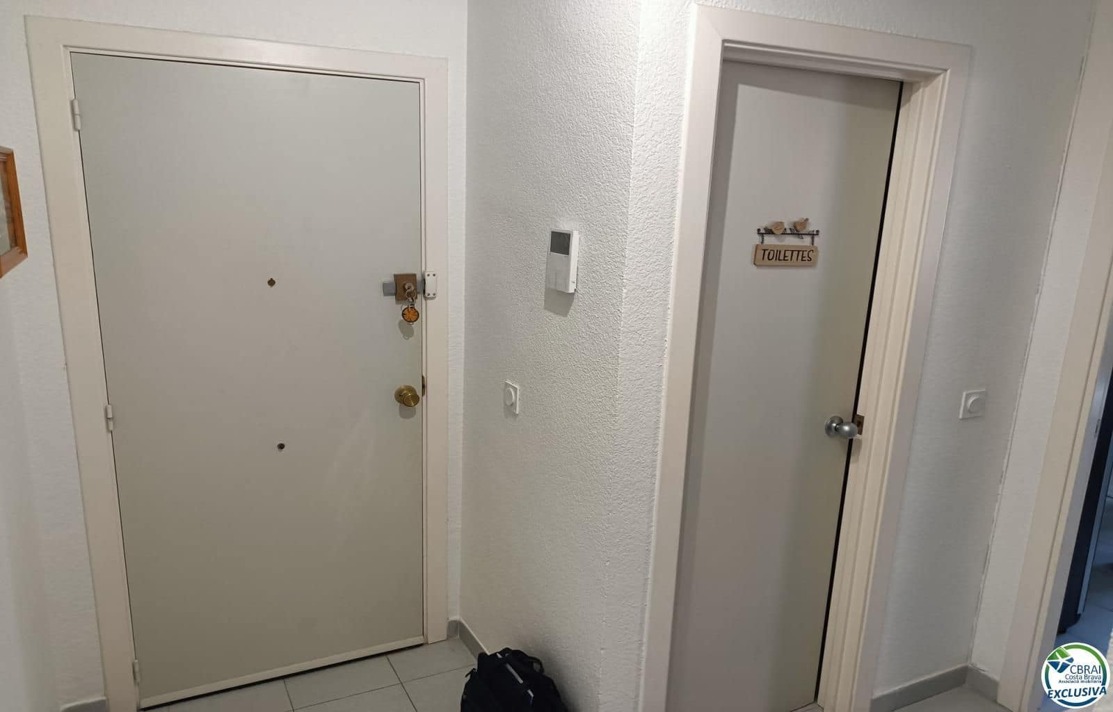 2 bedroom Flat for sale in Roses - € 249,000 (Ref: 9386144)