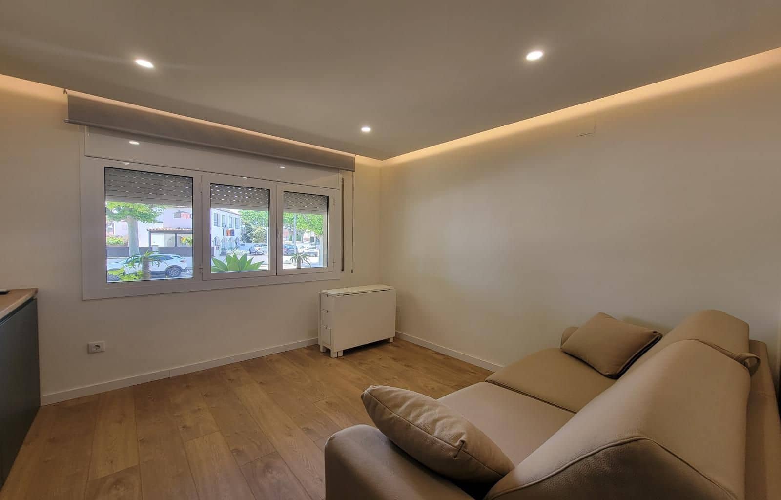 Flat te koop in Empuriabrava - € 98.000 (Ref: 9398899)