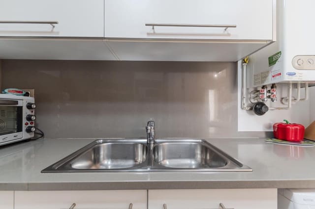 Piso de 1 habitación en Roses en venta - 169.000 € (Ref: 9403746)