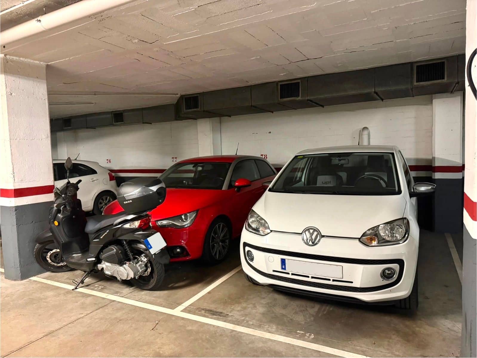 Garage til salg i Girona by - € 50.000 (Ref: 9411267)