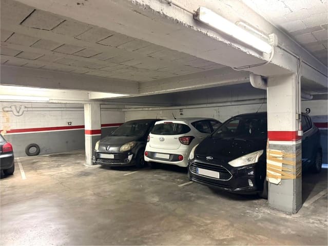 Garage til salg i Girona by - € 15.000 (Ref: 9411268)