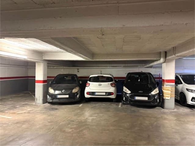 Garage til salg i Girona by - € 15.000 (Ref: 9411268)