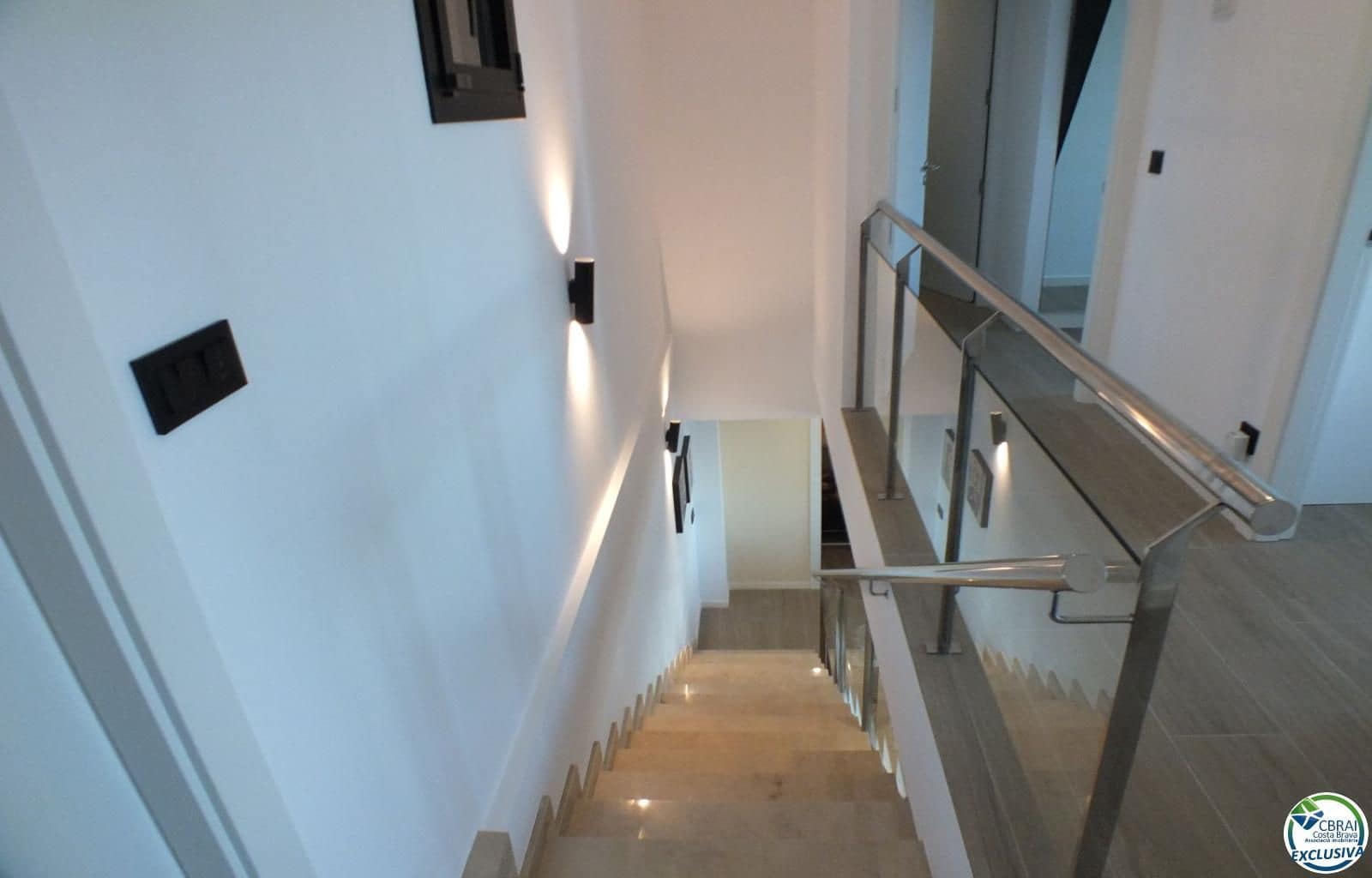 3 sypialnia Willa na sprzedaż w Roses z basenem garażem - 1 700 000 € (Ref: 9420618)