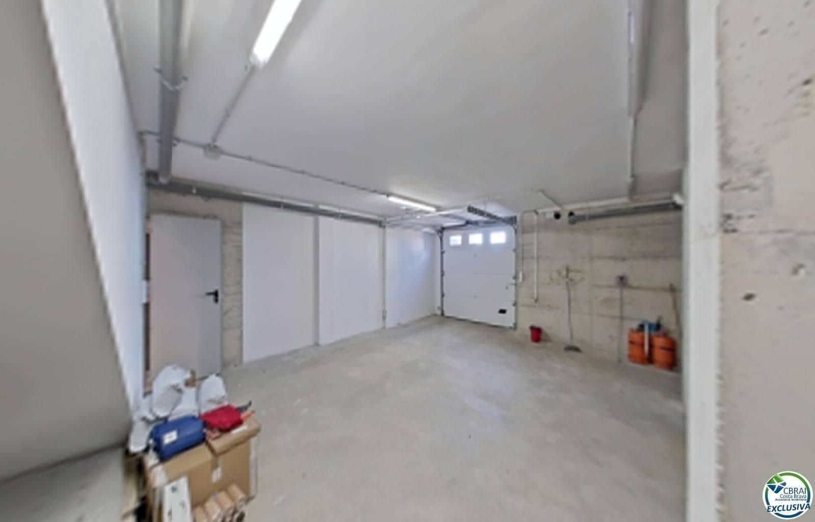 3 bedroom Villa for sale in Roses with pool garage - € 1,700,000 (Ref: 9420618)