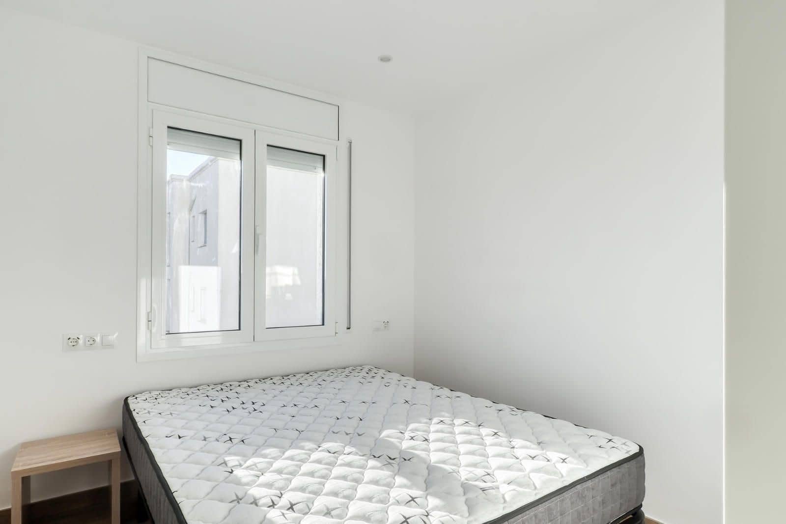 3 bedroom Flat for sale in Roses with pool - € 215,000 (Ref: 9427906)