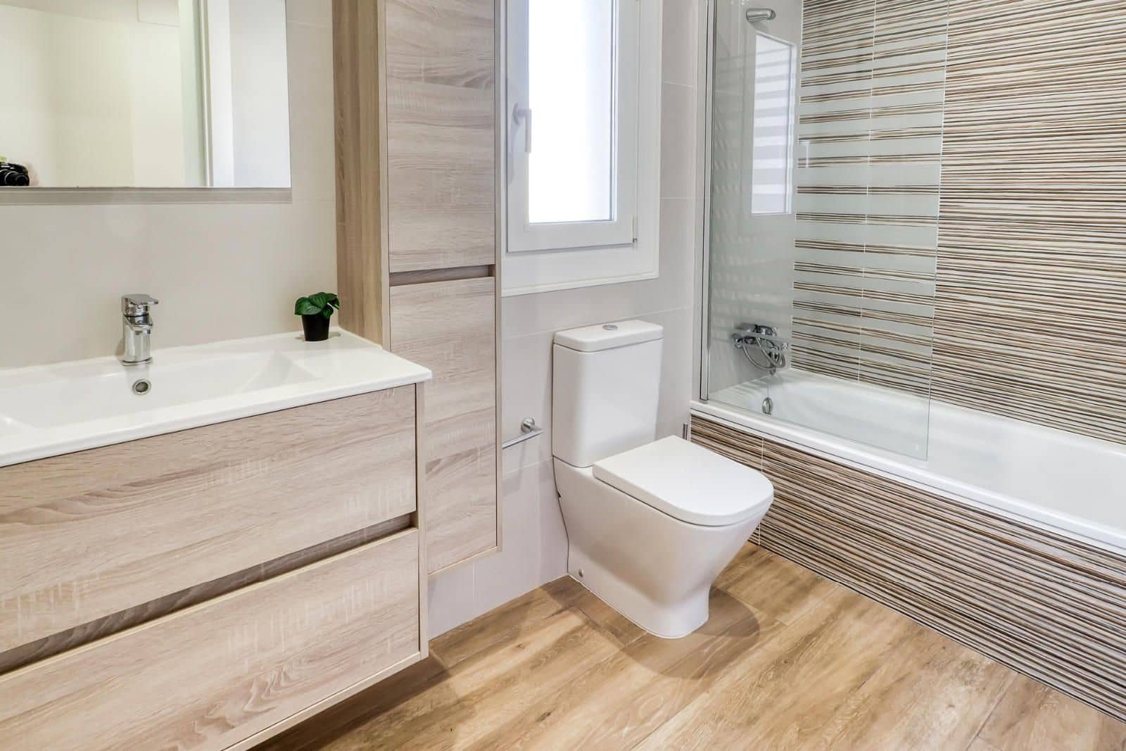 3 bedroom Flat for sale in Roses with pool - € 215,000 (Ref: 9427906)