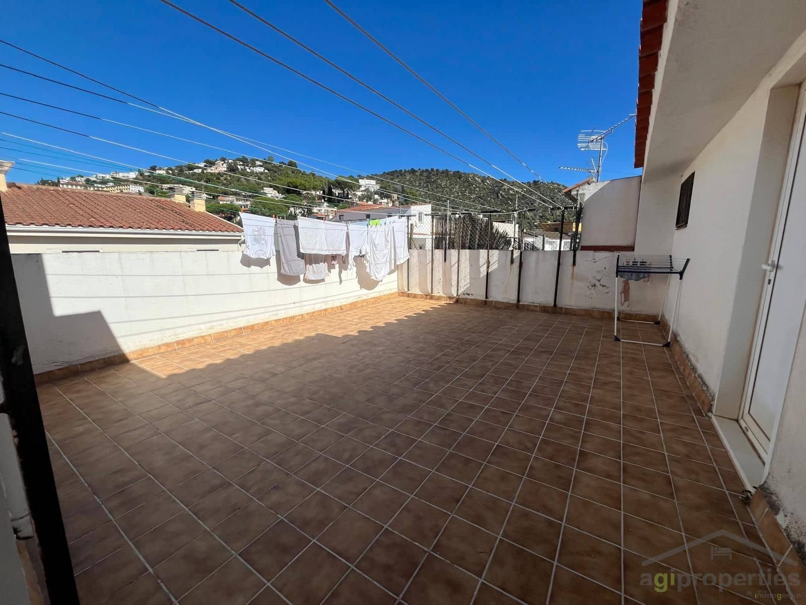 3 makuuhuone Asunto myytävänä paikassa Roses - 258 000 € (Ref: 9427907)