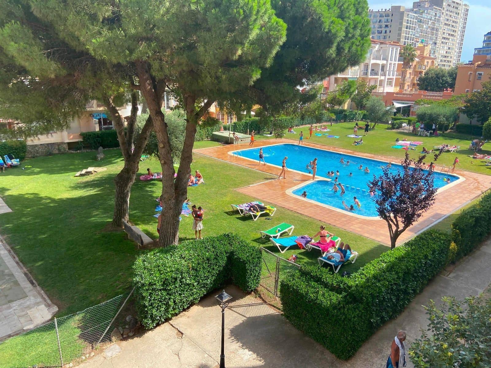 2 soveværelse Lejlighed til salg i Empuriabrava med swimmingpool - € 195.000 (Ref: 9427908)