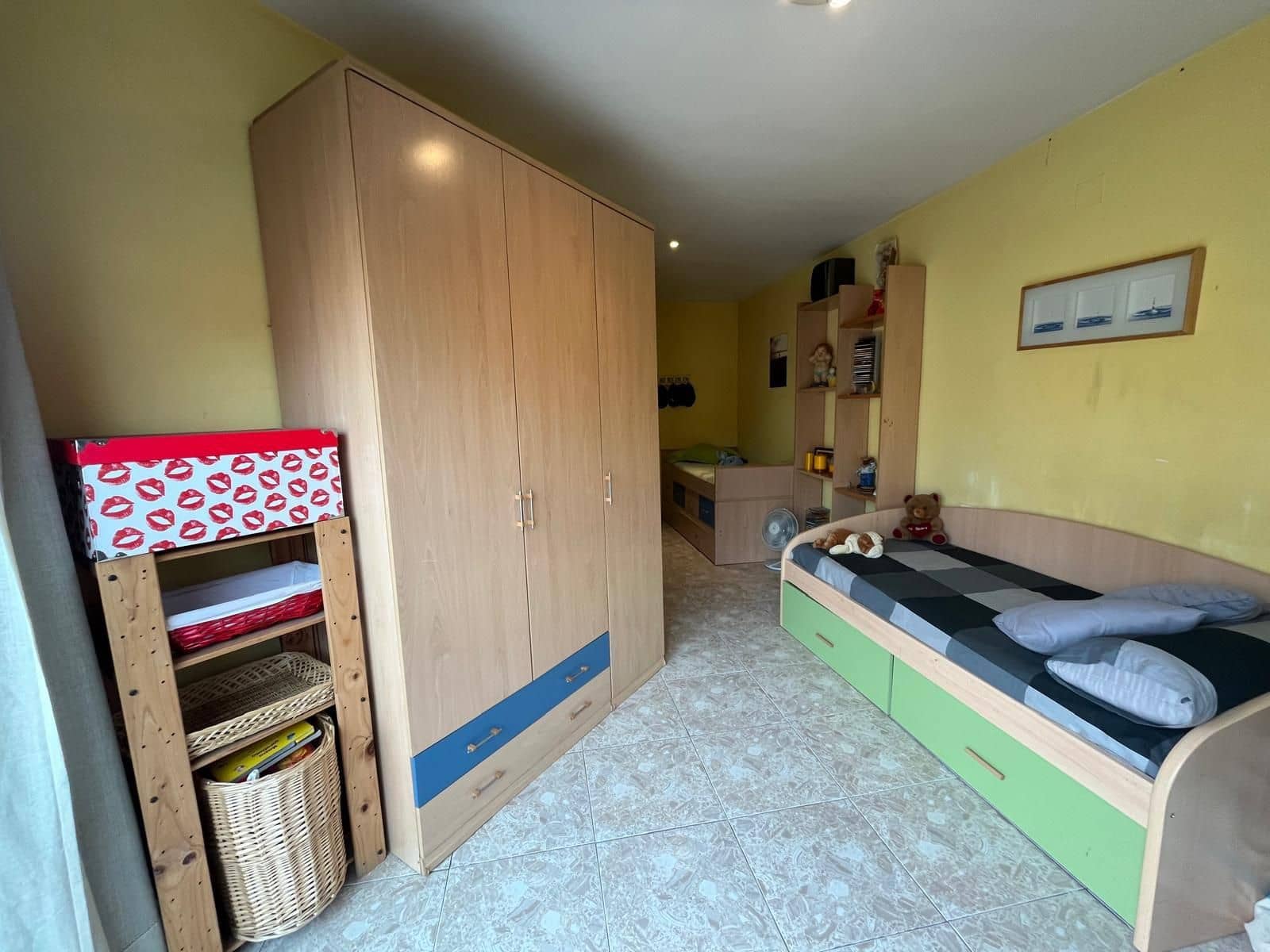 4 bedroom Flat for sale in Roses - € 199,500 (Ref: 9432389)