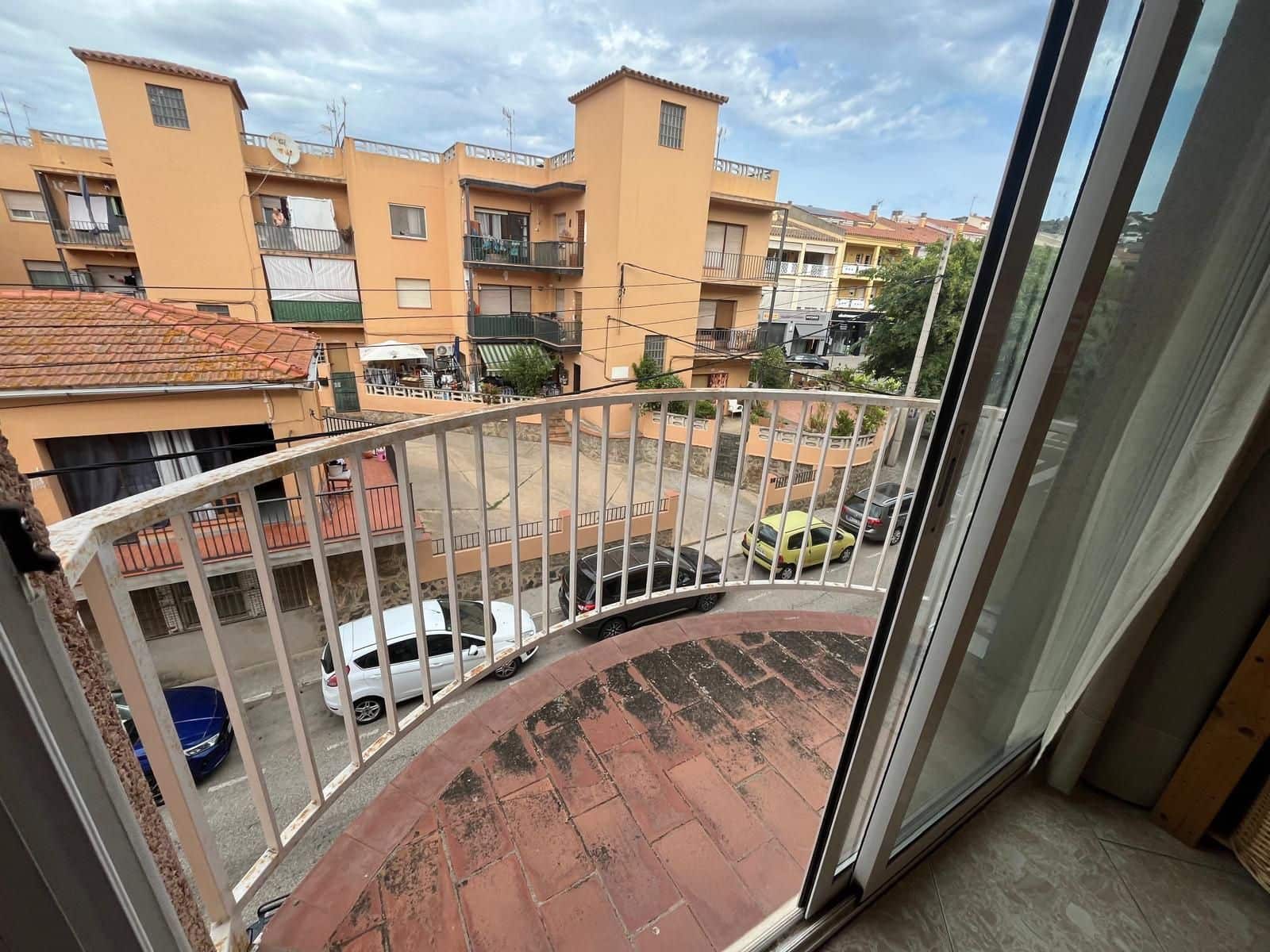 4 bedroom Flat for sale in Roses - € 199,500 (Ref: 9432389)