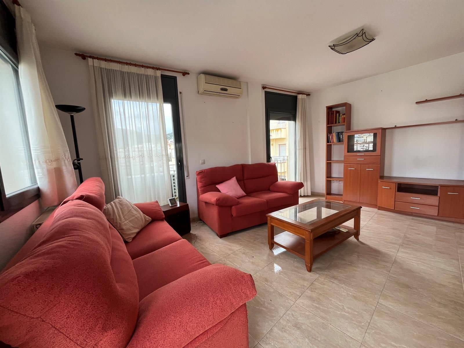 3 bedroom Flat for sale in Roses - € 287,000 (Ref: 9432391)