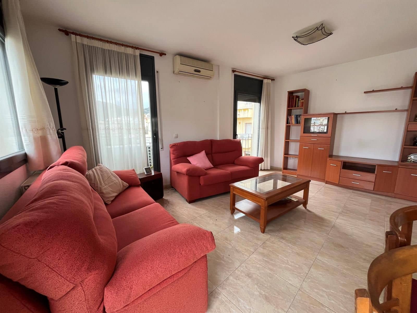 3 bedroom Flat for sale in Roses - € 287,000 (Ref: 9432391)