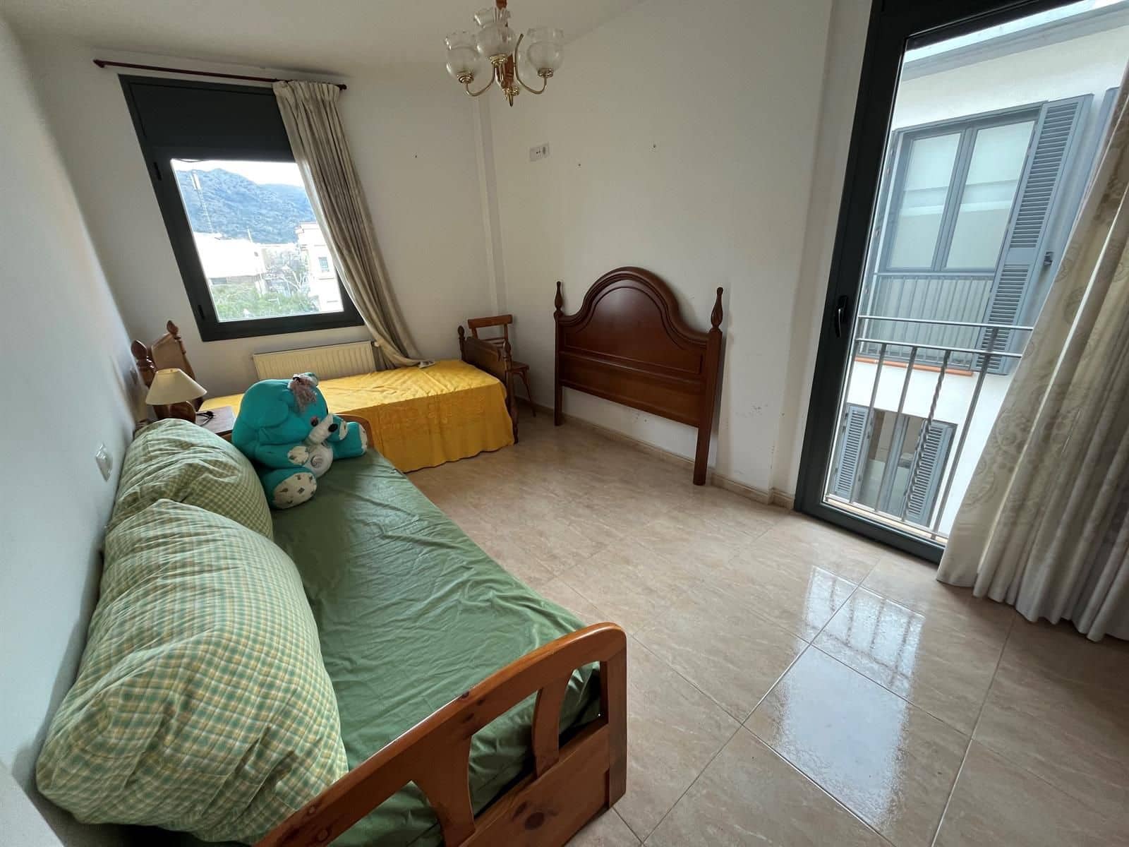 3 bedroom Flat for sale in Roses - € 287,000 (Ref: 9432391)