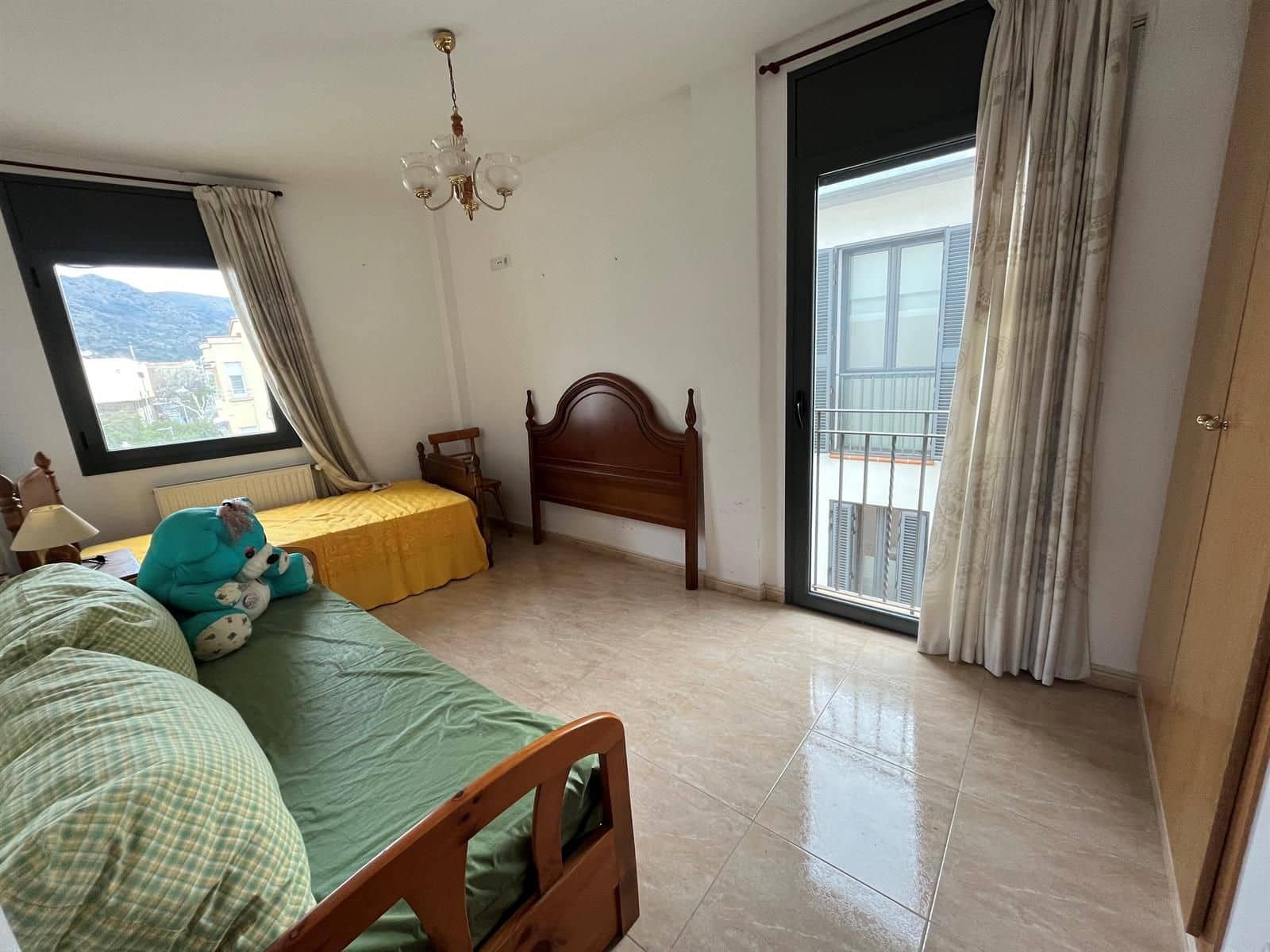 3 bedroom Flat for sale in Roses - € 287,000 (Ref: 9432391)